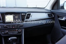 2019 Kia Niro Touring full