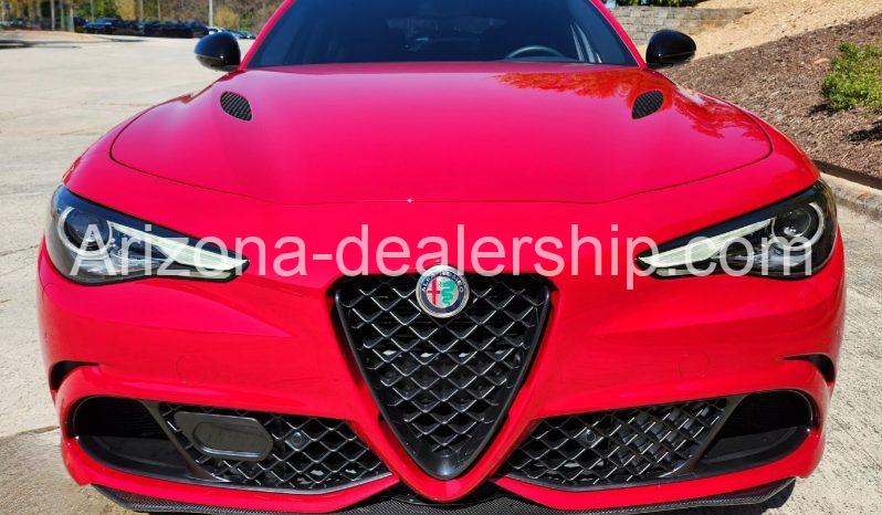 2022 Alfa Romeo Giulia Quadrifoglio full