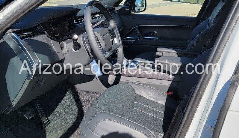 2023 Land Rover Range Rover SE full