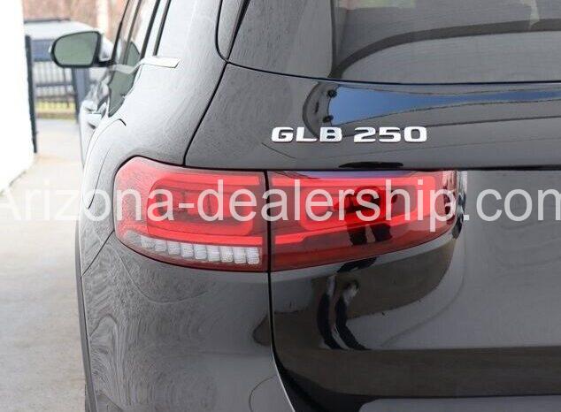 2023 Mercedes-Benz GLB GLB 250 full