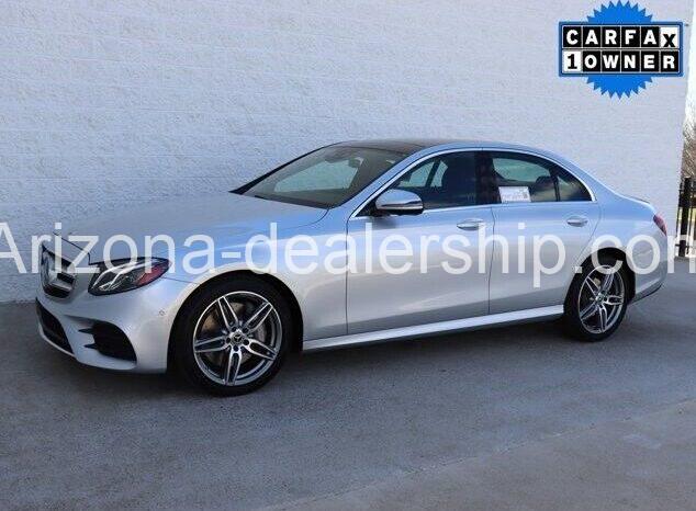 2019 Mercedes-Benz E-Class E 300 full