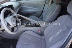 2022 Hyundai Elantra SEL full