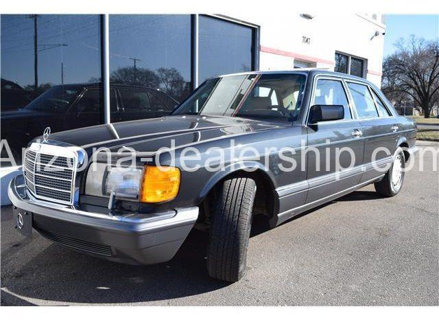 1989 Mercedes-Benz 500-Series 560SEL full