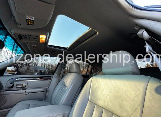 2003 Lincoln Town Car Signature full