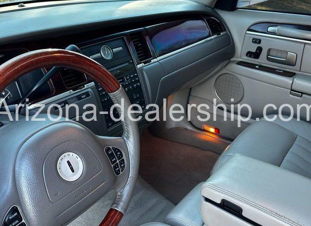 2003 Lincoln Town Car Signature full