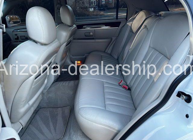 2003 Lincoln Town Car Signature full