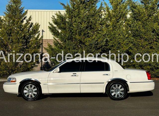 2003 Lincoln Town Car Signature full