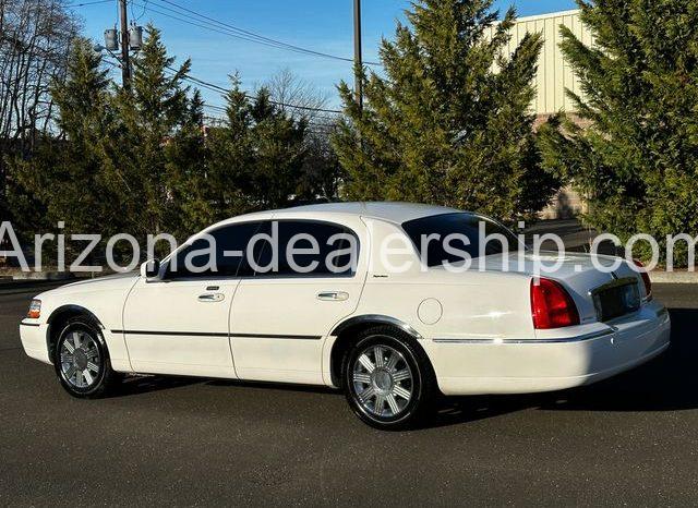 2003 Lincoln Town Car Signature full