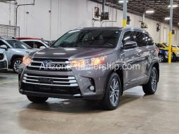 2019 Toyota Highlander Hybrid XLE full