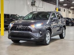 2020 Toyota RAV4 XLE full