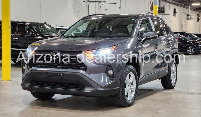 2020 Toyota RAV4 XLE full