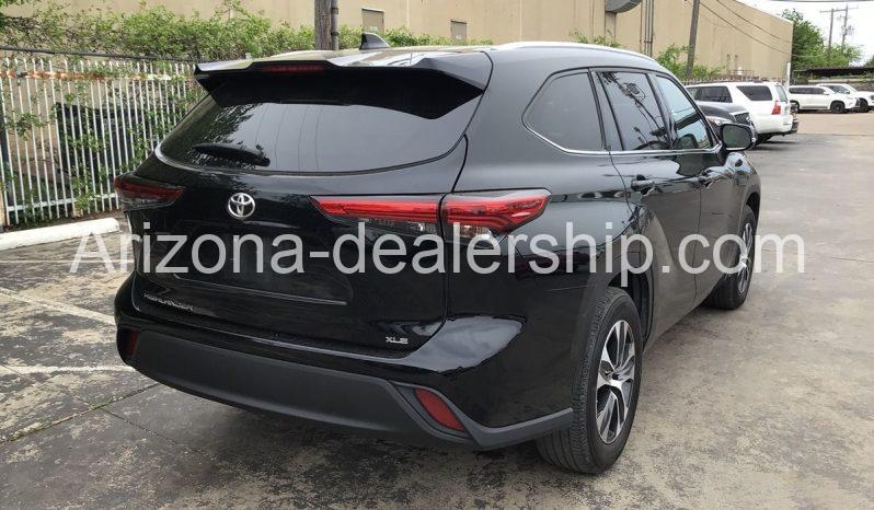 2021 Toyota Highlander XLE full