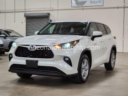 2021 Toyota Highlander Hybrid LE full