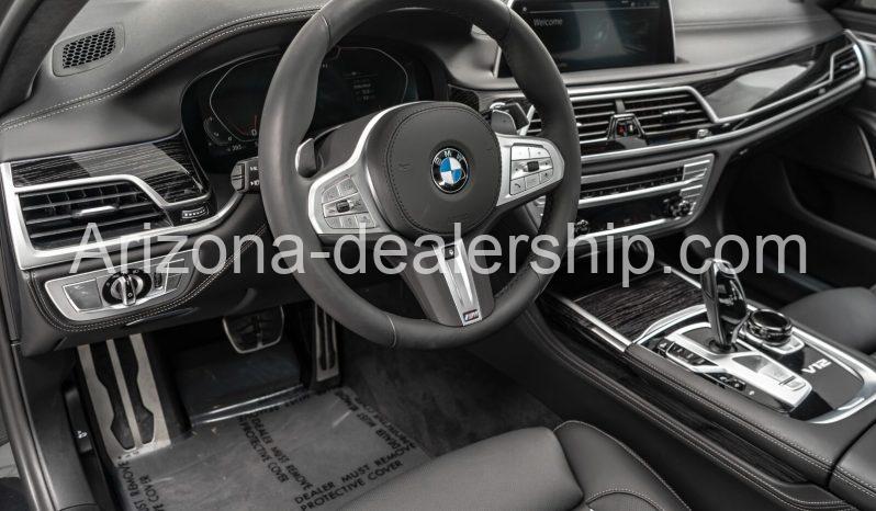 2022 BMW M760i xDrive full