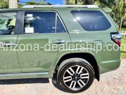 Toyota 4Runner Green with 162 Miles full