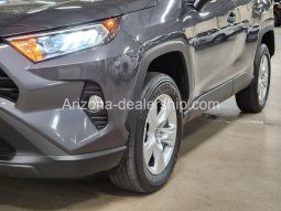 2020 Toyota RAV4 XLE full