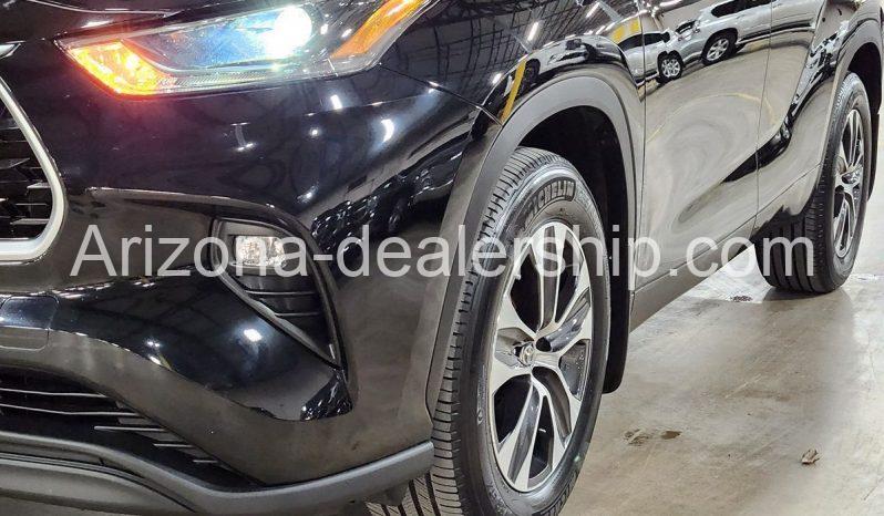 2021 Toyota Highlander XLE full