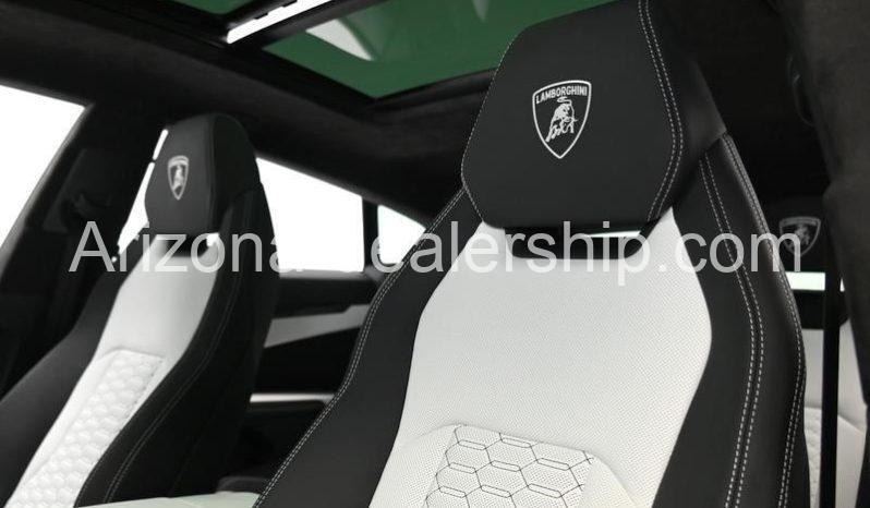 2022 Lamborghini Urus full