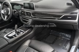 2022 BMW M760i xDrive full