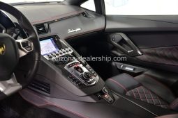 2015 Lamborghini Aventador LP 700-4 full