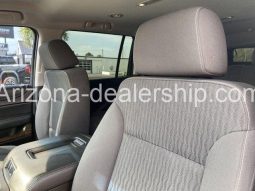 2016 Chevrolet Suburban LS full