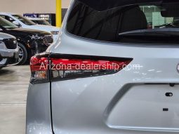 2022 Toyota Highlander XLE full