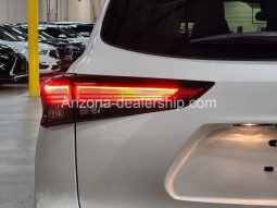 2021 Toyota Highlander Hybrid LE full