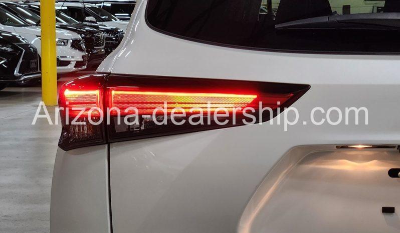 2021 Toyota Highlander Hybrid LE full