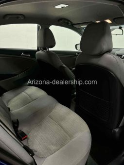 2017 Hyundai Accent SE full