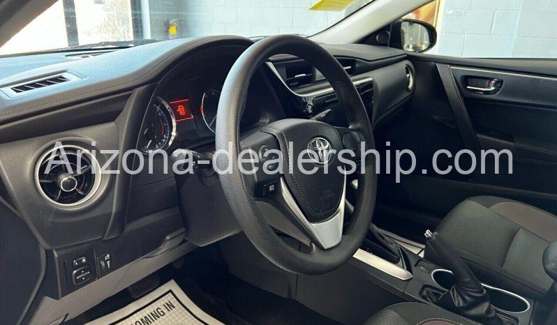 2019 Toyota Corolla LE 4dr Sedan full