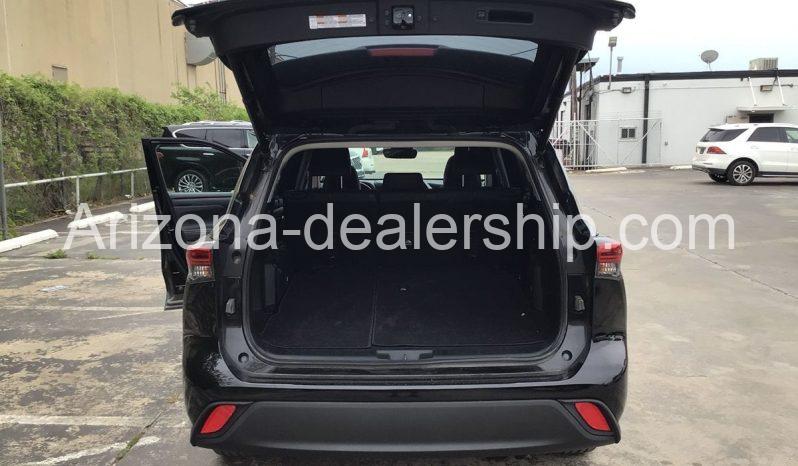 2021 Toyota Highlander XLE full