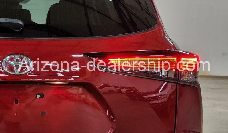 2021 Toyota Highlander XLE full