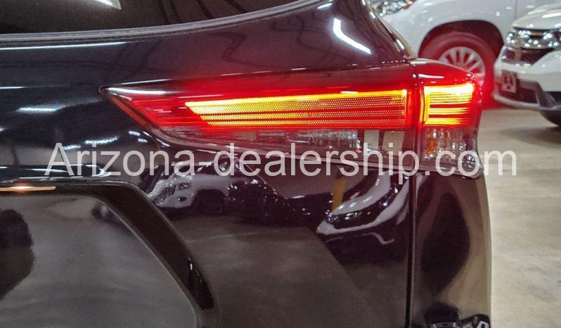 2021 Toyota Highlander XLE full