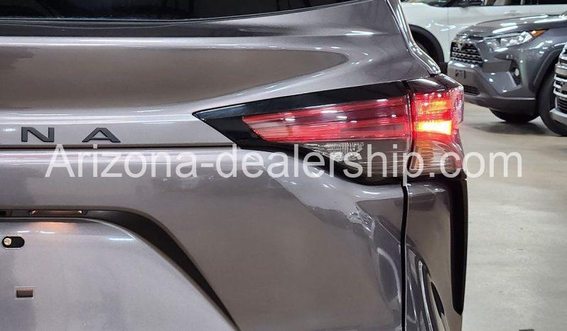 2021 Toyota Sienna LE full