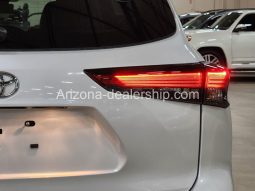 2022 Toyota Highlander XLE full