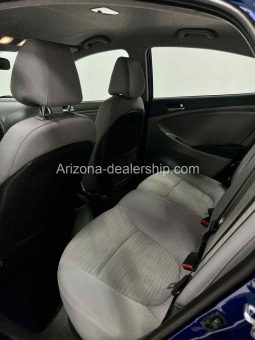 2017 Hyundai Accent SE full