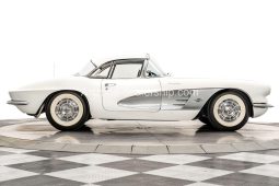 1961 Chevrolet Corvette Fuelie 315hp full