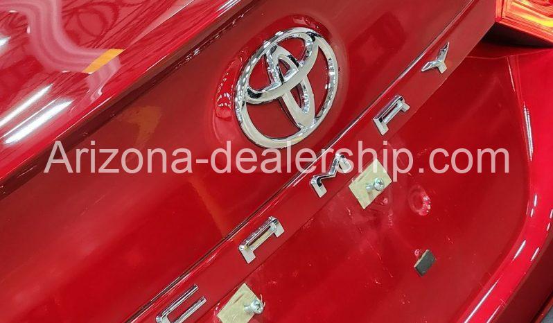 2021 Toyota Camry XSE full