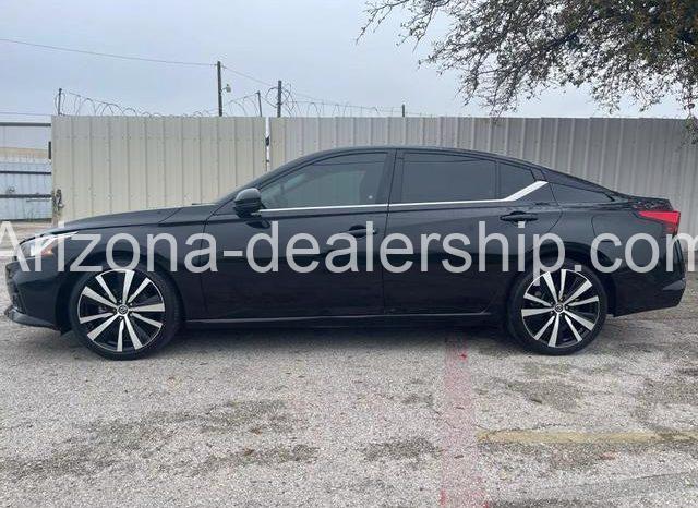 2020 Nissan Altima 2.5 SR Sedan 4D full