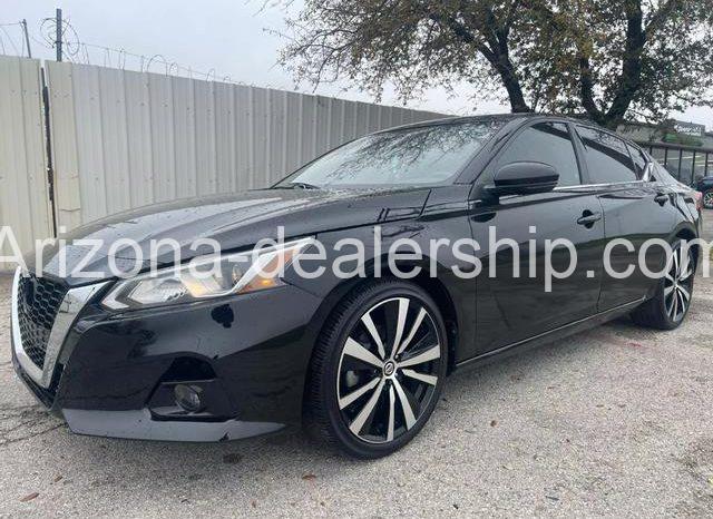 2020 Nissan Altima 2.5 SR Sedan 4D full