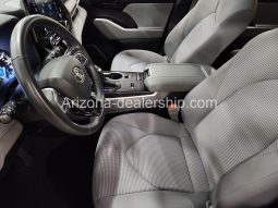 2021 Toyota Highlander Hybrid LE full