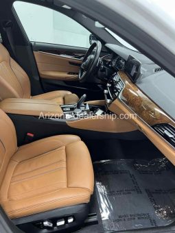 2019 BMW 5-Series 540i full