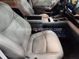 2021 Toyota Sienna LE full