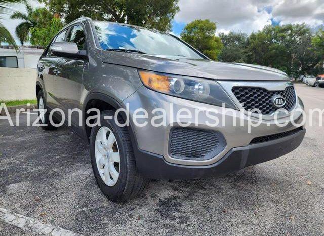 2013 Kia Sorento LX Sport Utility 4D full