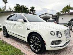 2017 Bentley Bentayga W12 Sport Utility 4D full