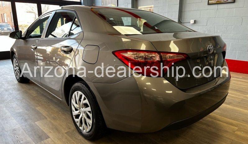 2019 Toyota Corolla LE 4dr Sedan full