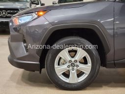 2020 Toyota RAV4 XLE full