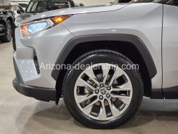 2020 Toyota RAV4 XLE Premium full