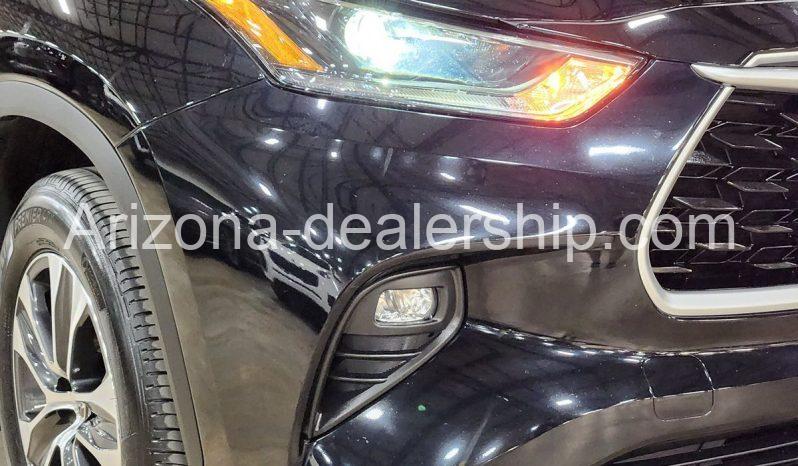 2021 Toyota Highlander XLE full