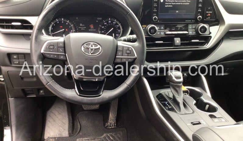 2021 Toyota Highlander XLE full